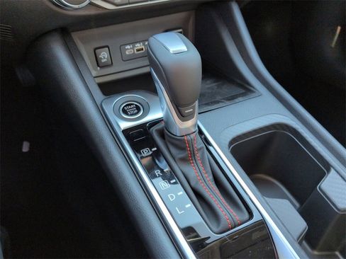 New 2025 Nissan Sentra SR image 11