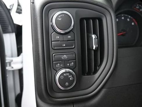 Used 2025 GMC Sierra 2500 Pro AWD/4WD image 18
