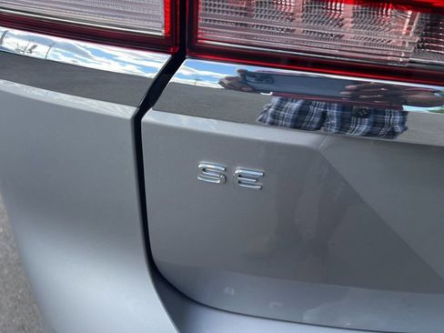 New 2026 Volkswagen Atlas SE image 9