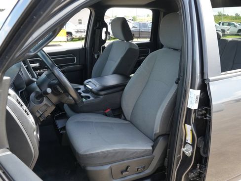 Used 2024 RAM 2500 Big Horn AWD/4WD image 16