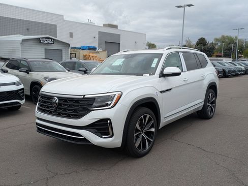 New 2026 Volkswagen Atlas SEL Premium R-Line AWD/4WD image 10