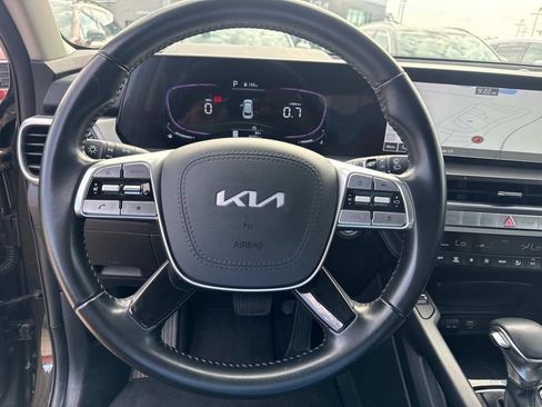 Used 2025 Kia Telluride S FWD image 28