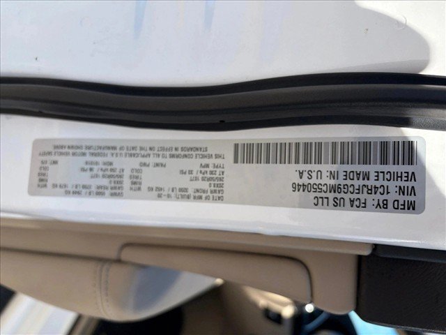 Used 2021 Jeep Grand Cherokee Overland AWD/4WD image 25