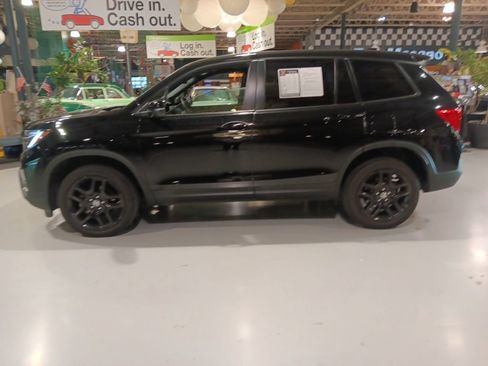 Used 2023 Honda Passport EX-L image 10