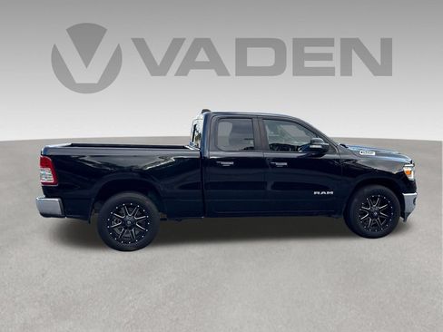 Used 2019 RAM 1500 Big Horn RWD image 32