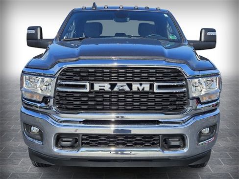 Used 2024 RAM 3500 Big Horn image 2