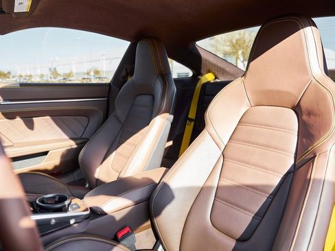 Used 2021 Porsche 911 Turbo S image 42