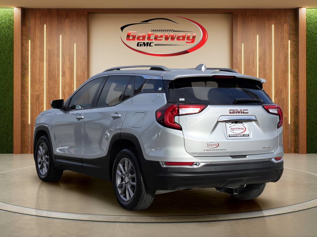 Used 2022 GMC Terrain SLT w/ Infotainment Package II AWD/4WD image 7