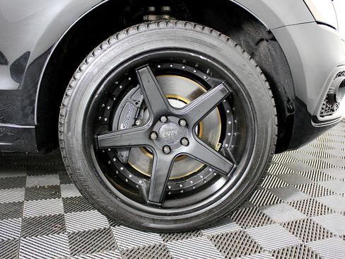 Used 2015 Audi SQ5 Prestige w/ Prestige Package image 48