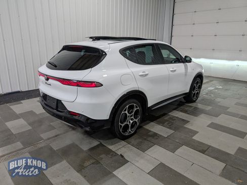 Used 2024 Alfa Romeo Tonale Ti w/ Active Assist Package image 4