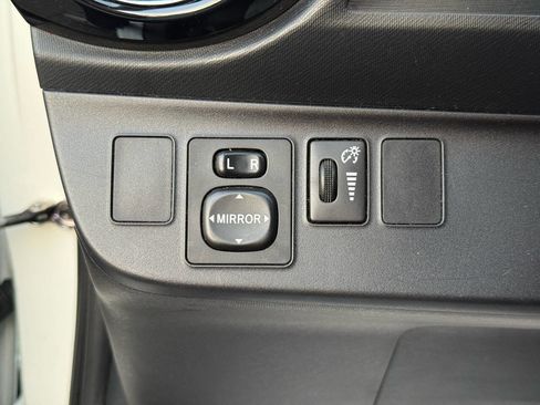 Used 2015 Toyota Prius C Two FWD image 22