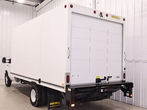 New 2026 Ford E-450 and Econoline 450 Super Duty w/ Power Equipment Group image 7