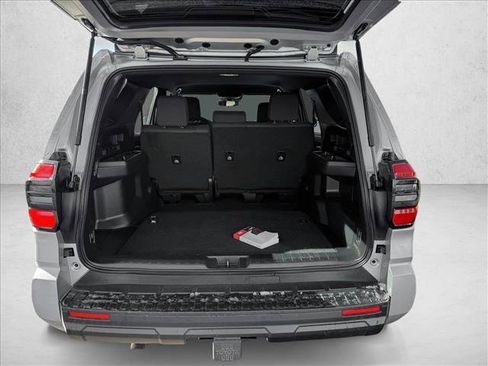 Certified 2025 Toyota 4Runner SR5 AWD/4WD image 8