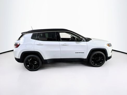 Used 2022 Jeep Compass Limited AWD/4WD image 4
