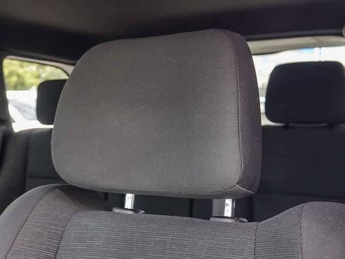 Used 2017 Jeep Grand Cherokee Laredo RWD image 24
