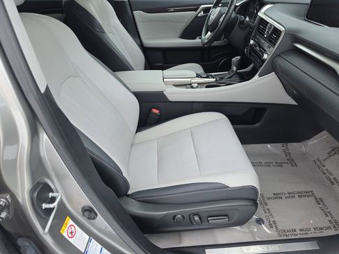 Used 2019 Lexus RX 350 AWD w/ Navigation Package image 18