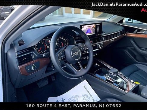 Used 2023 Audi A4 2.0T Premium w/ Convenience Package image 11