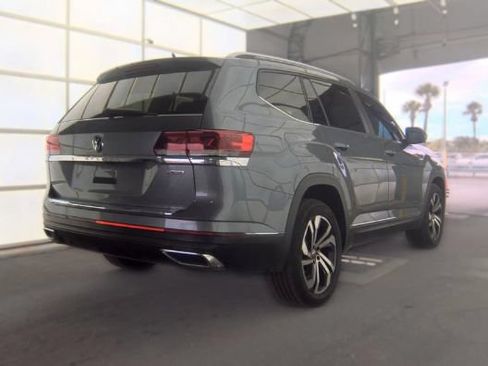 Used 2022 Volkswagen Atlas SEL AWD/4WD image 4
