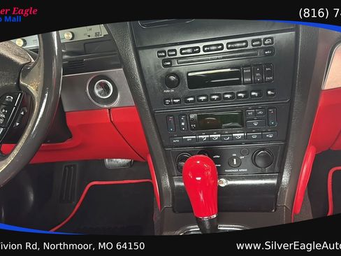 Used 2002 Ford Thunderbird RWD image 12