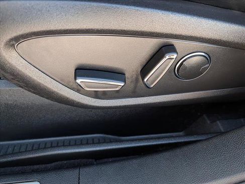 Used 2022 Lincoln Nautilus Reserve w/ Equipment Group 202A image 31