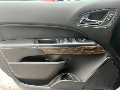 Used 2019 GMC Canyon Denali image 24