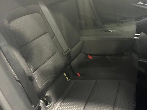 Used 2026 Chevrolet Equinox LT AWD/4WD image 38