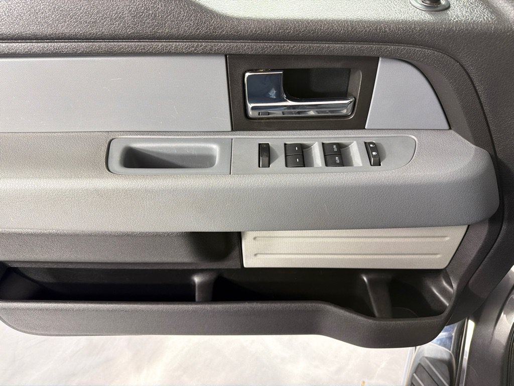 Used 2013 Ford F150 XLT w/ Luxury Equipment Group RWD image 11