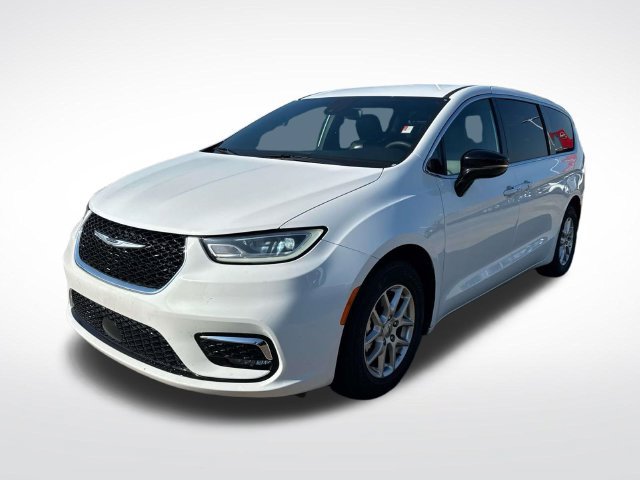 Used 2025 Chrysler Pacifica Select FWD image 3