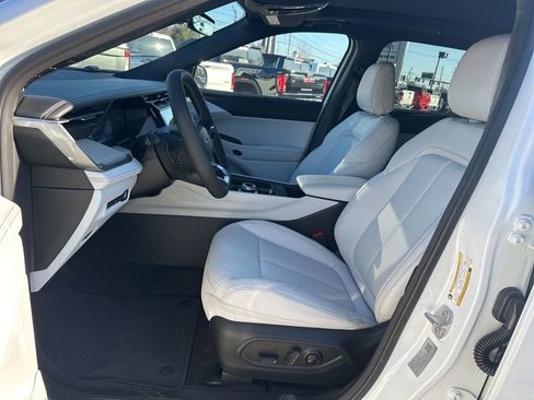 New 2026 Jeep Cherokee Limited image 10