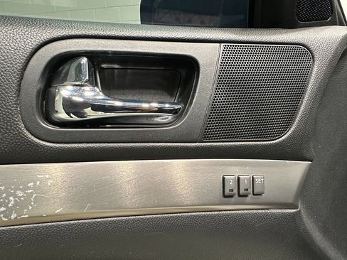 Used 2011 INFINITI G37 Sport image 20