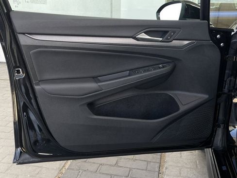 Used 2025 Volkswagen GTI SE image 9