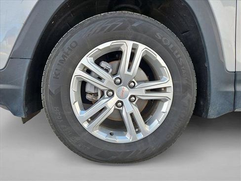 Used 2024 GMC Terrain SLE image 23