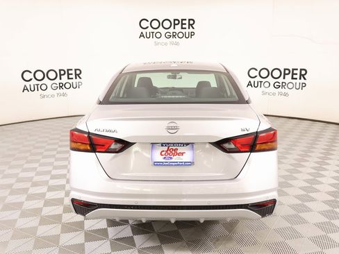 Used 2024 Nissan Altima 2.5 SV image 20