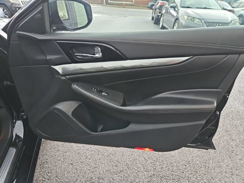 Used 2021 Nissan Maxima 3.5 SV w/ Floor Mat Group FWD image 20