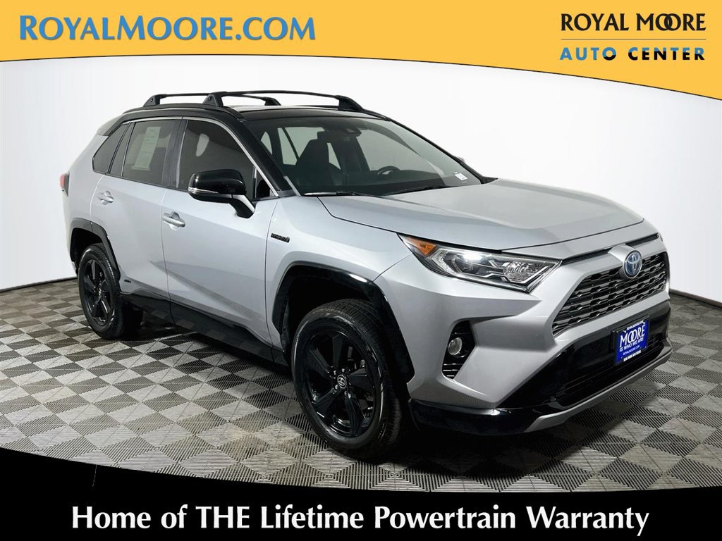 Used 2019 Toyota RAV4 XSE w/ XSE Weather Package AWD/4WD image 1