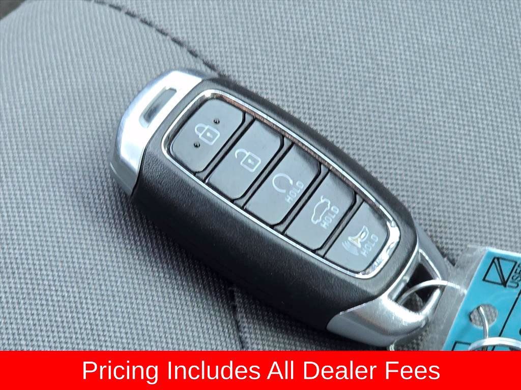 Used 2023 Hyundai Elantra SEL w/ Convenience Package FWD image 22