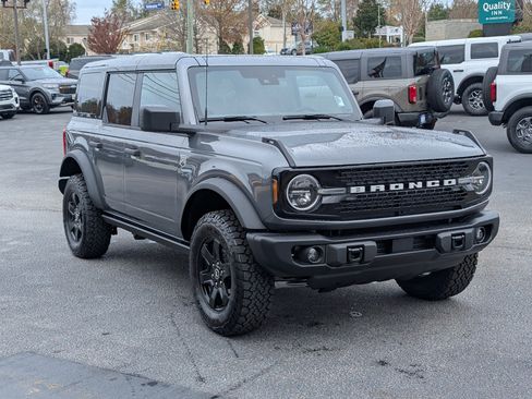 New 2025 Ford Bronco Big Bend w/ Black Diamond Package image 4