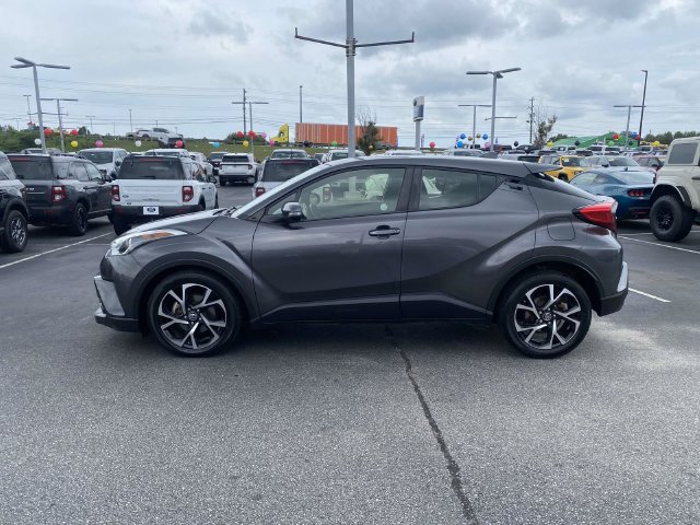 Used 2018 Toyota C-HR XLE FWD image 4
