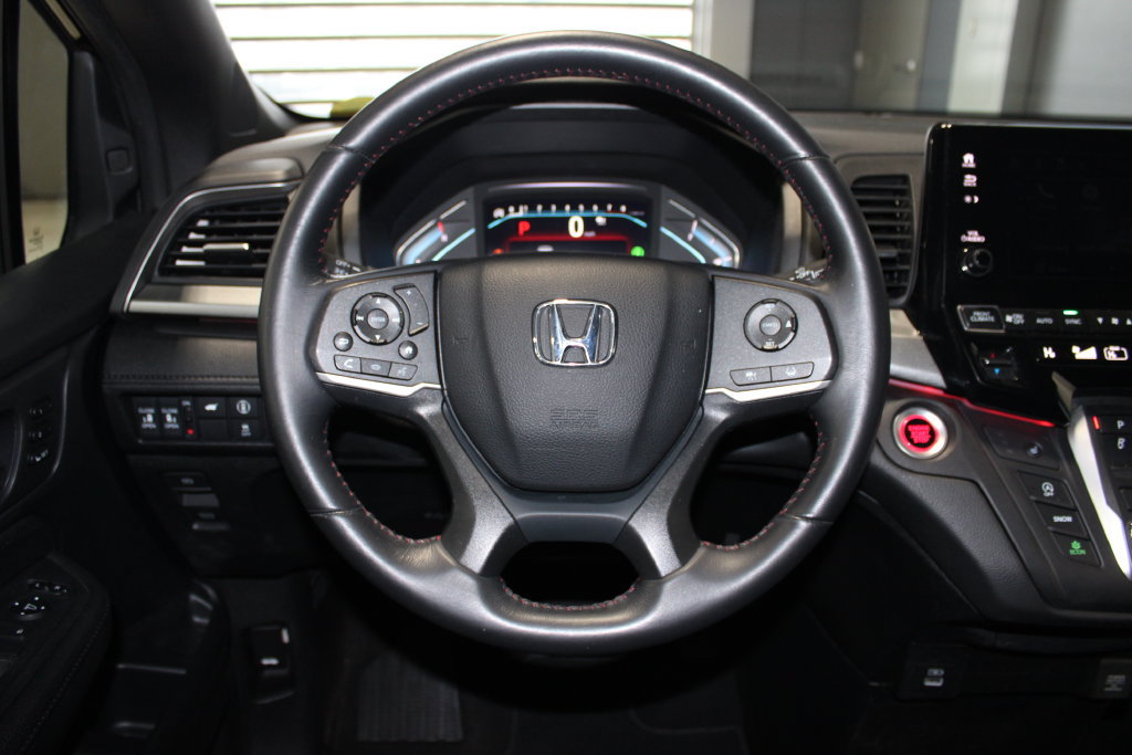 Used 2023 Honda Odyssey Sport image 12