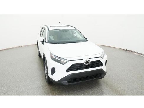 New 2025 Toyota RAV4 XLE image 14