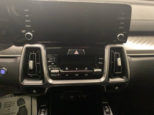 Used 2023 Kia Sorento S w/ Panoramic Sunroof Package FWD image 35