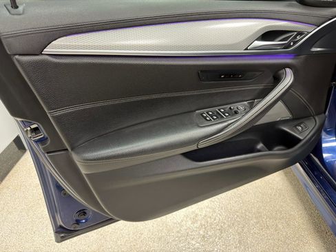 Used 2018 BMW M550i xDrive w/ Driving Assistance Package image 14