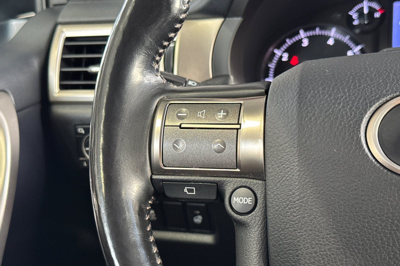 Used 2017 Lexus GX 460 Luxury AWD/4WD image 32