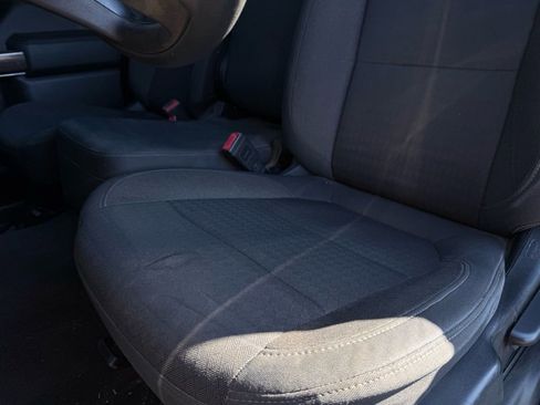 Used 2020 Chevrolet Silverado 1500 LT image 23