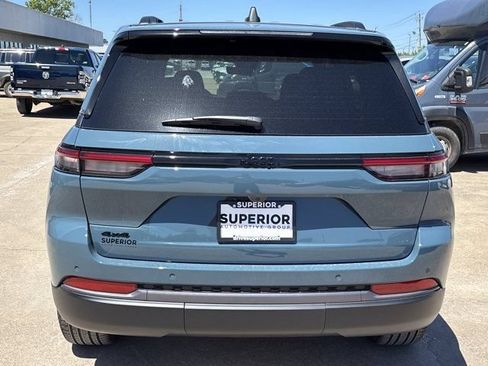 New 2026 Jeep Grand Cherokee Limited w/ Limited Altitude Package AWD/4WD image 4