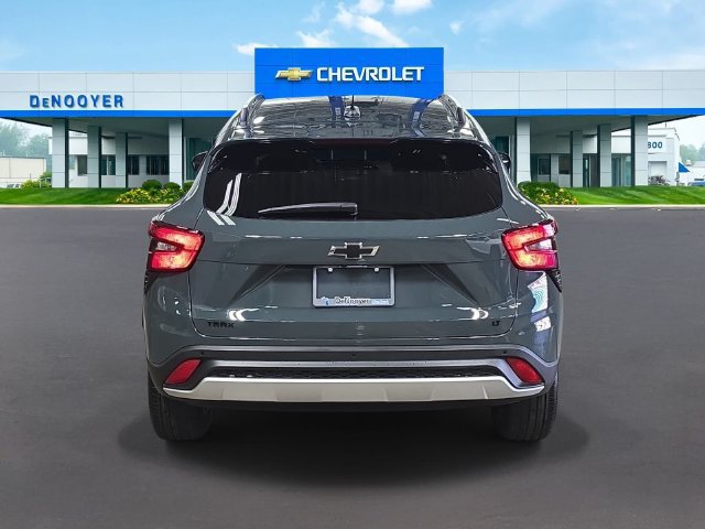 New 2026 Chevrolet Trax LT w/ Driver Confidence Package FWD image 9