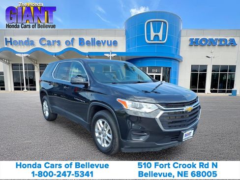 Used 2020 Chevrolet Traverse LS AWD/4WD image 3
