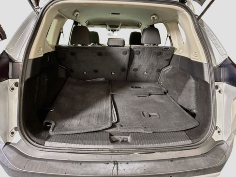 Used 2022 Nissan Rogue SV AWD/4WD image 35