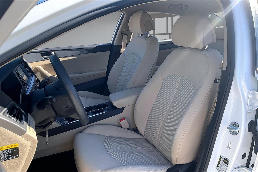 Used 2017 Hyundai Sonata SE FWD image 20