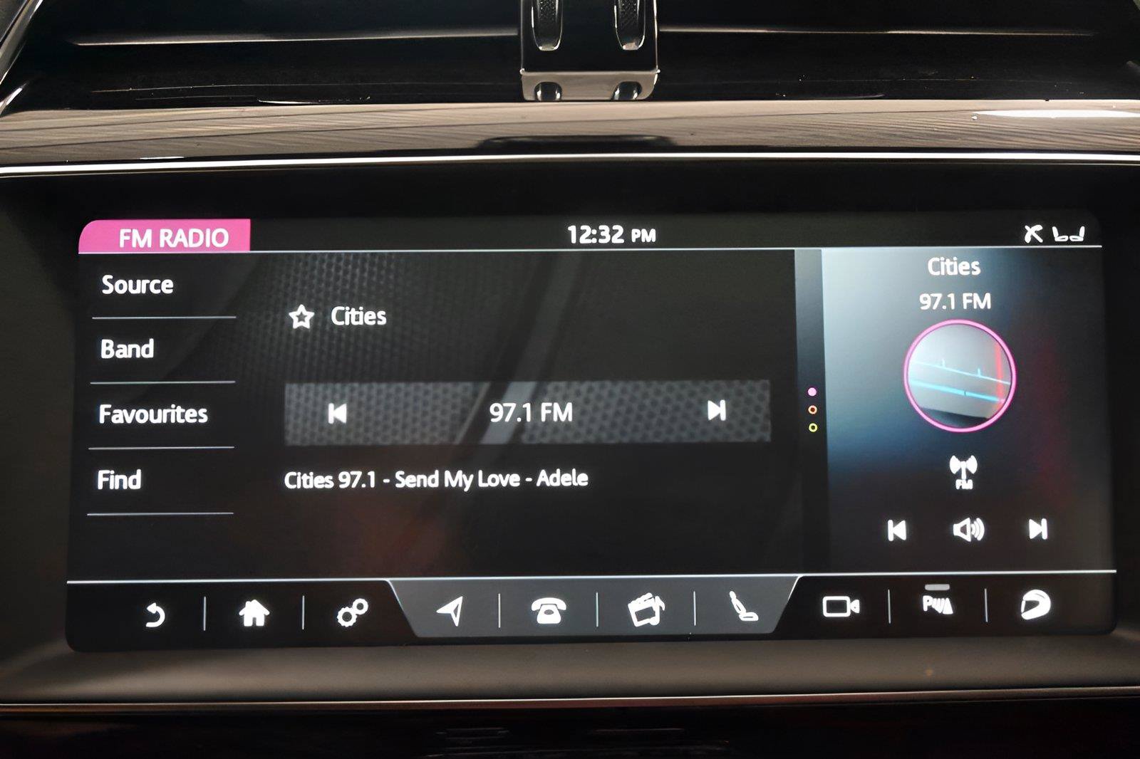 Used 2020 Jaguar F-PACE S AWD/4WD image 27